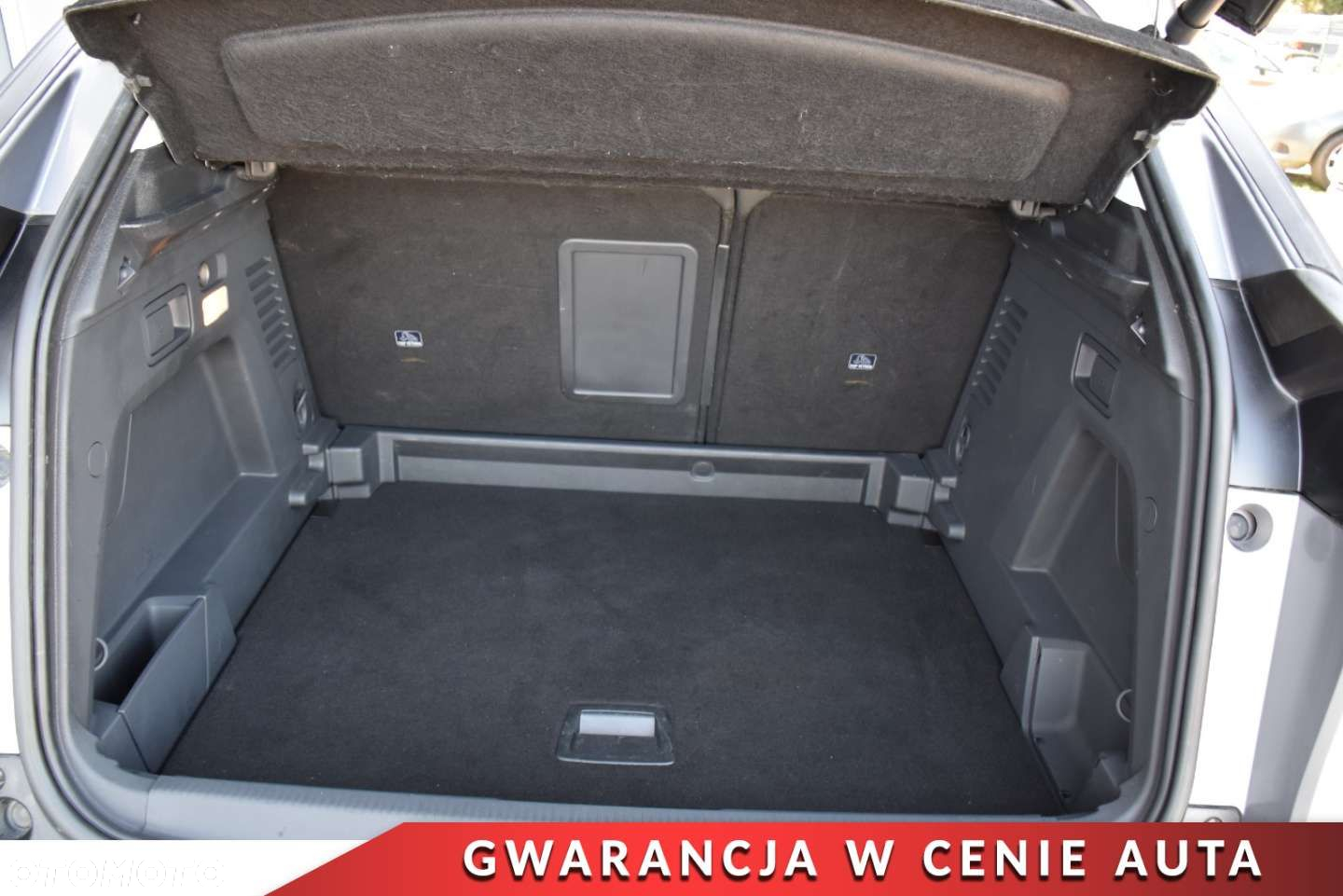 Peugeot 3008 1.5 BlueHDi Allure S&S - 8