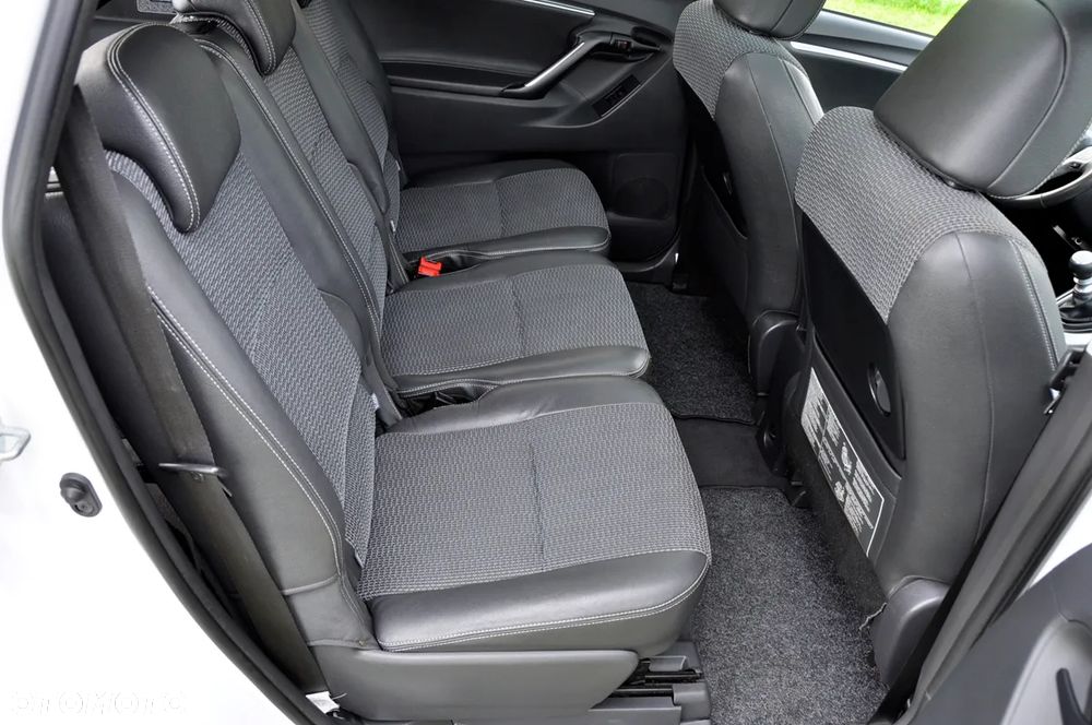 Toyota Verso 1.8 7-Sitzer Executive - 13