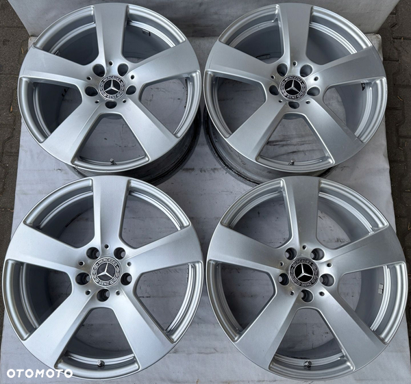 Felgi Mercedes 8,5-9J 18cali ET48 54 758