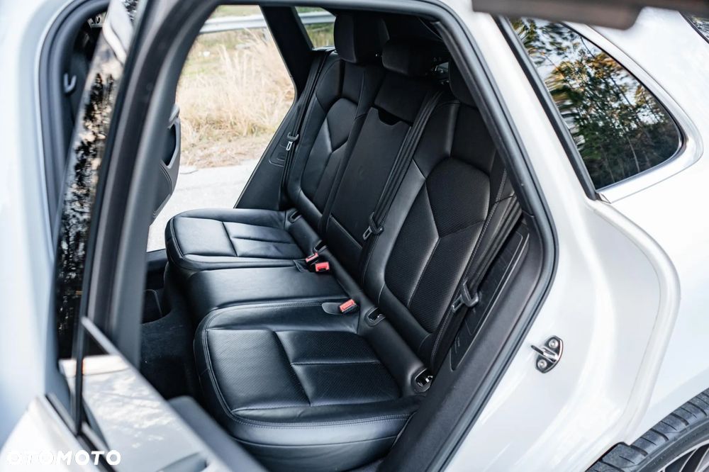 Porsche Macan S - 24