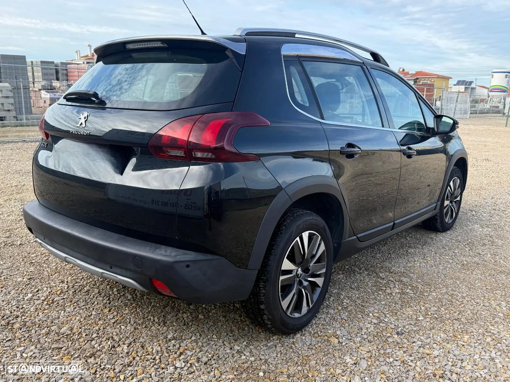 Peugeot 2008 1.2 PureTech Allure EAT6 - 1
