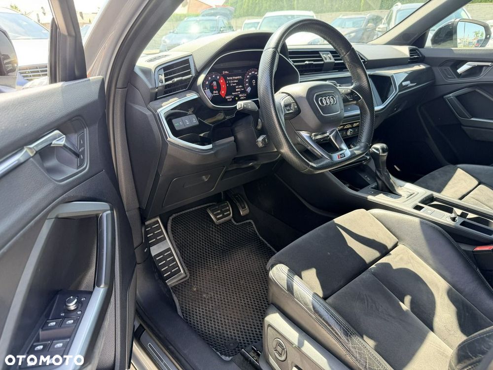 Audi RS Q3 2.5 TFSI quattro S tronic - 12