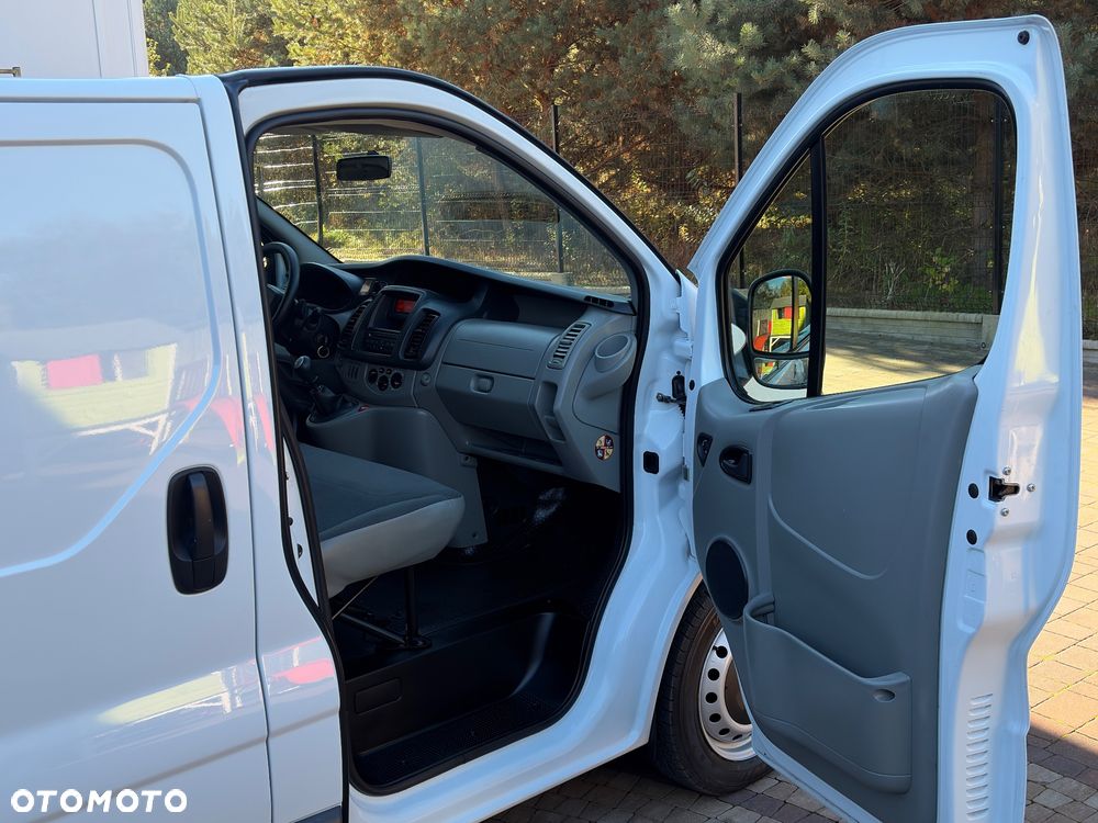 Opel Vivaro - 31
