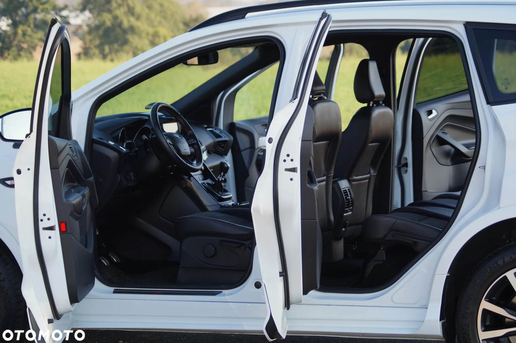 Ford Kuga - 28