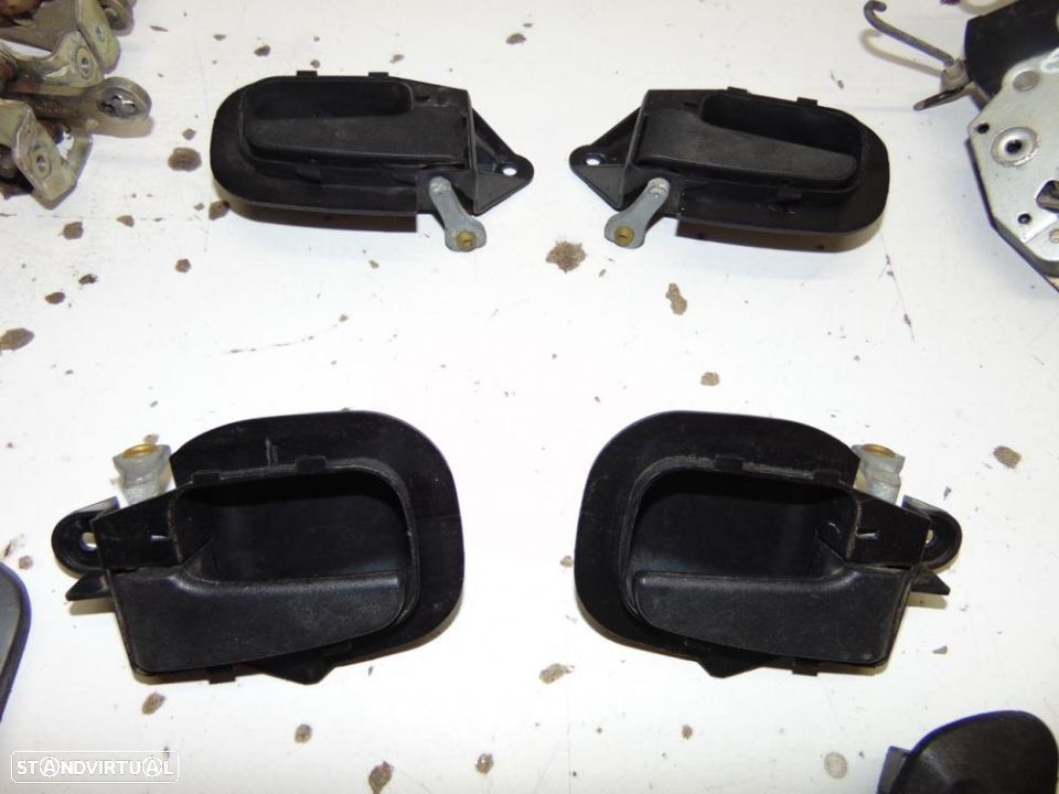 BMW E36 4 portas fechos - 5
