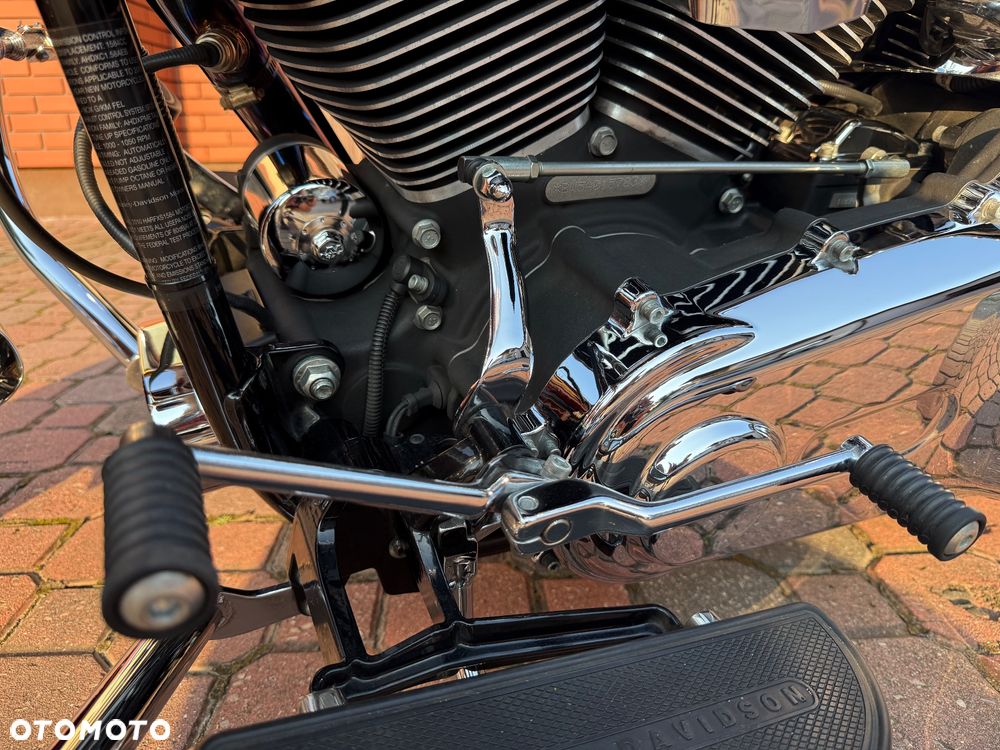 Harley-Davidson Softail Heritage Classic - 27