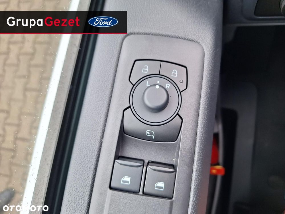 Ford Transit Custom - 11