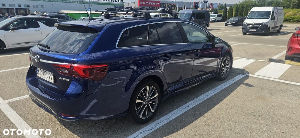 Toyota Avensis 2.0 D-4D Premium - 1