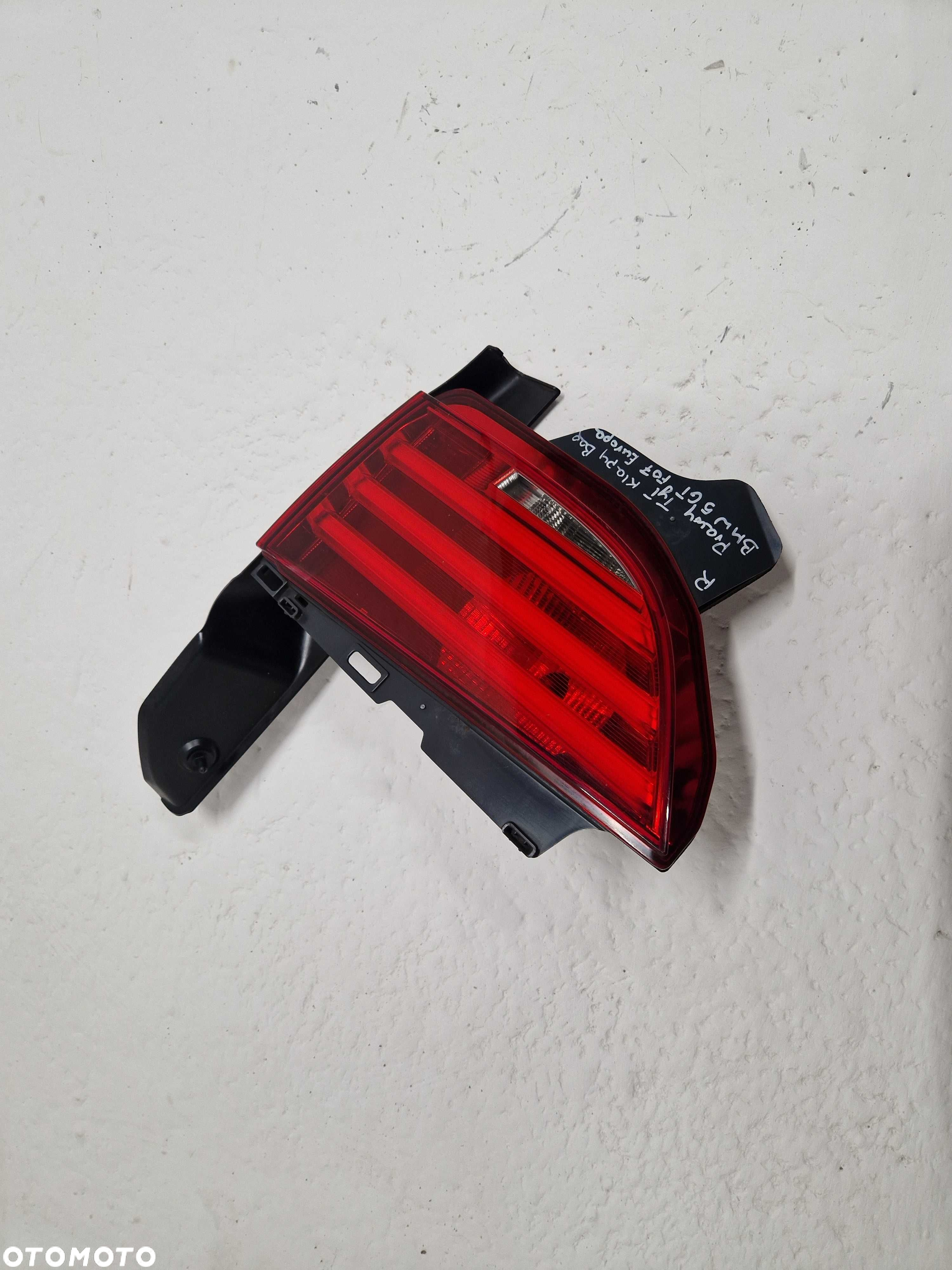 Tylna Tył Prawa Lampa w Klapę Bagażnika LED BMW 5 GT F07 Europa - 2