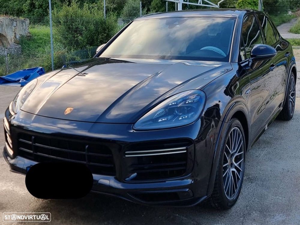 Porsche Cayenne Turbo S E-Hybrid - 2