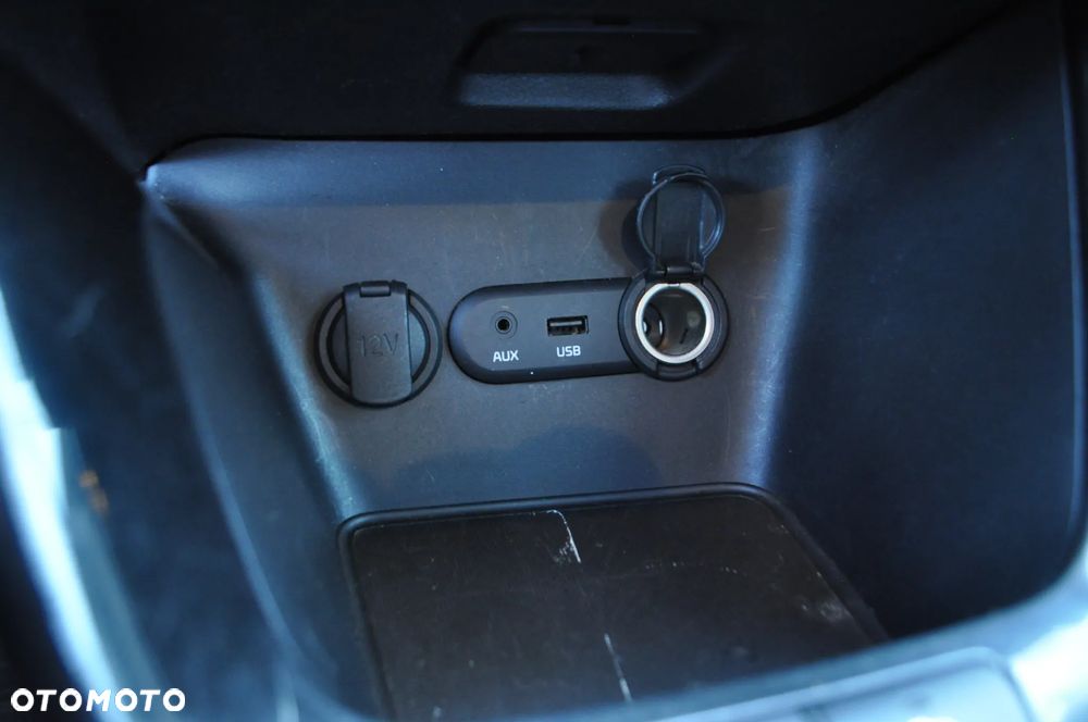 Kia Ceed 1.6 CRDi 128 Spirit - 24