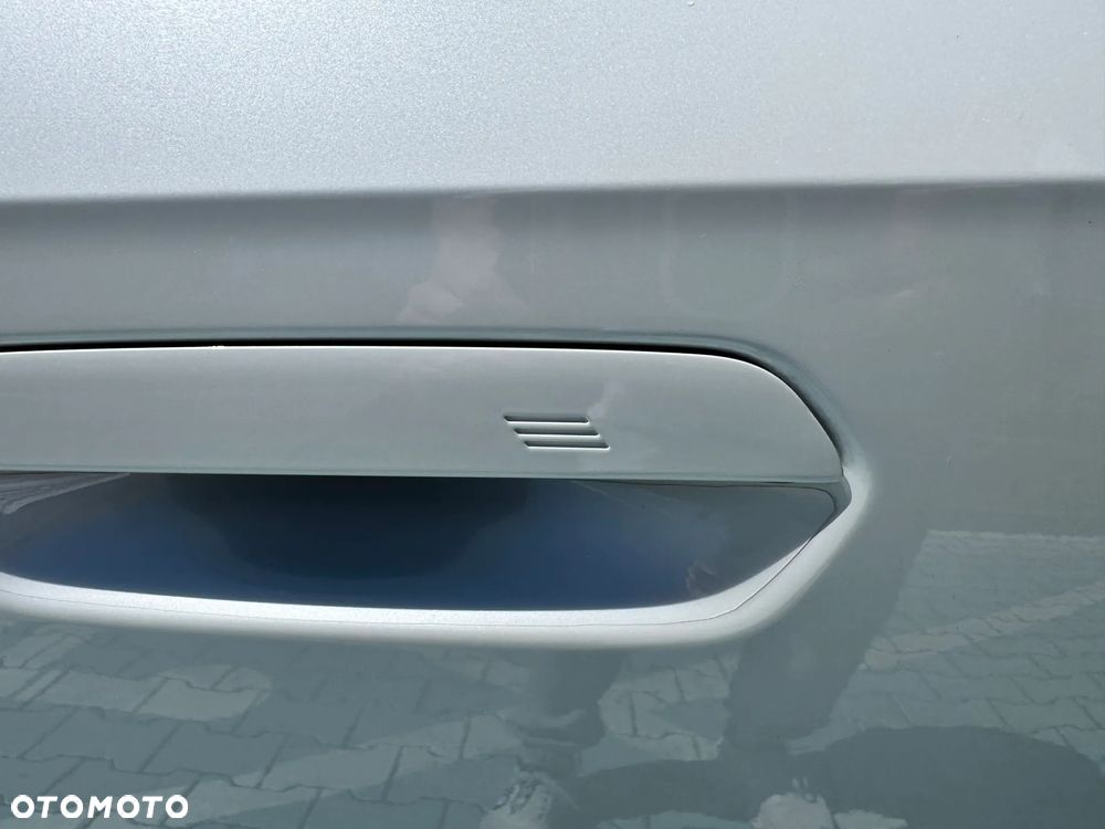 BMW X1 sDrive18i xLine - 24