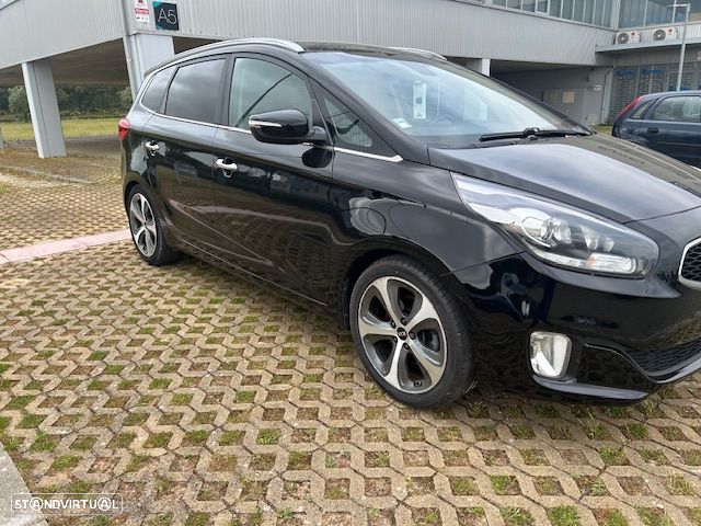Kia Carens 1.7 CRDi ISG TX 7DCT - 14