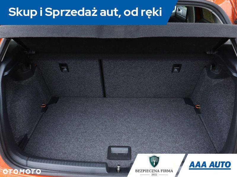 Volkswagen Polo - 15