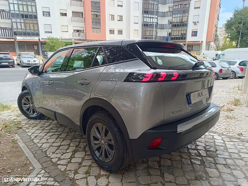 Peugeot 2008 1.2 PureTech Active — fotografia 4
