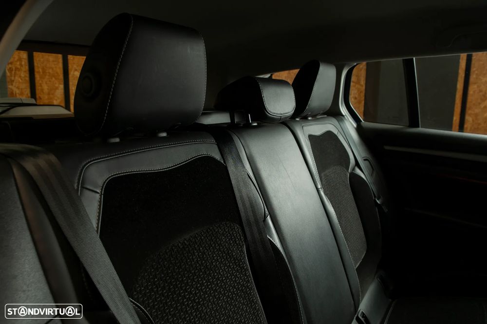 Renault Mégane Sport Tourer 1.5 dCi Limited EDC - 36