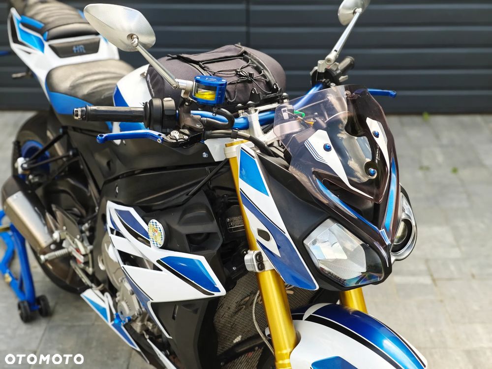 BMW S - 29