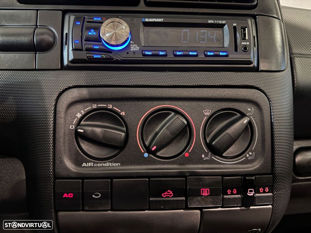 VW Golf Cabriolet 1.6 Highline - 18