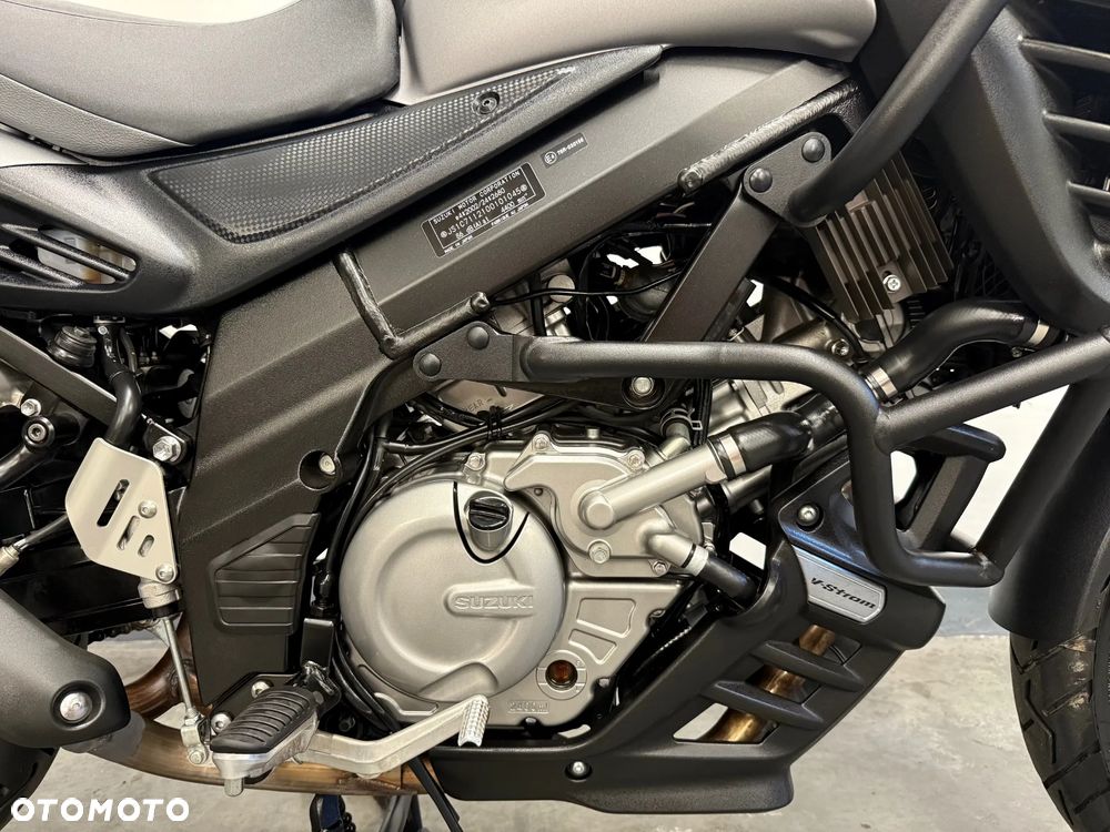 Suzuki V-STROM - 20