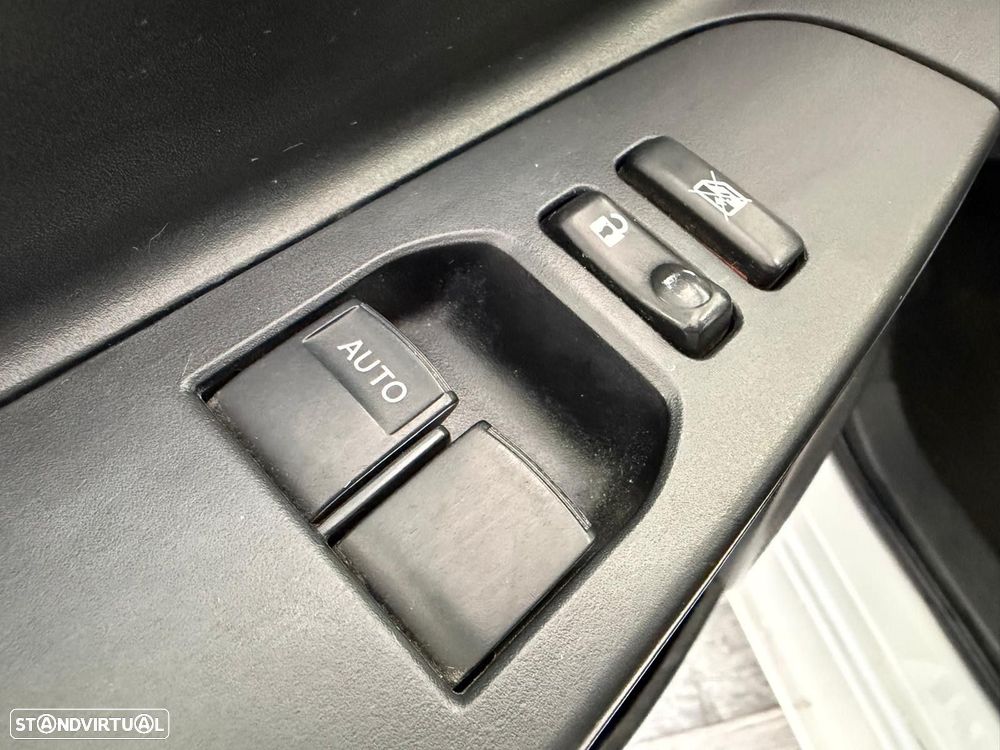 Toyota Yaris 1.0 VVT-i Comfort +PS Style+P.Techno - 15