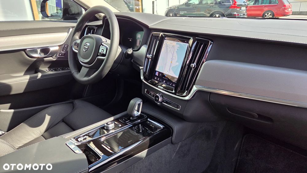 Volvo V90 T6 AWD Plug-In Hybrid Plus Dark - 14