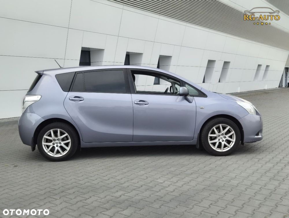 Toyota Verso - 5