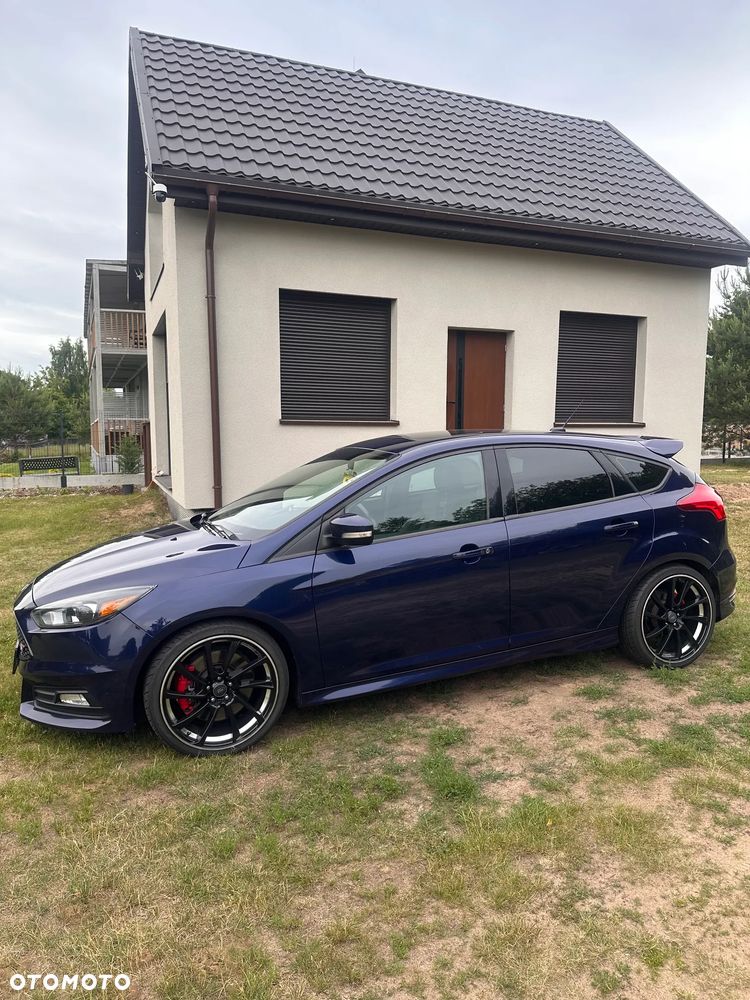 Ford Focus 2.0 EcoBoost ST-2 - 9
