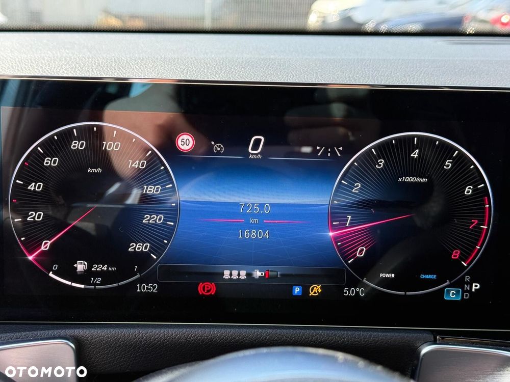 Mercedes-Benz GLB - 34
