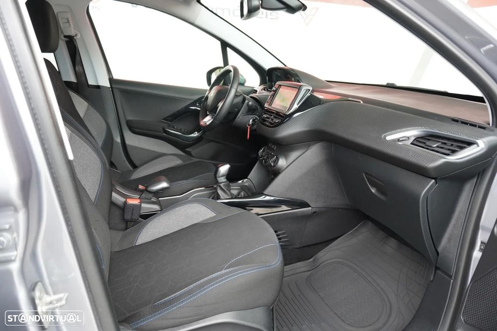 Peugeot 2008 1.5 BlueHDi Allure - 17