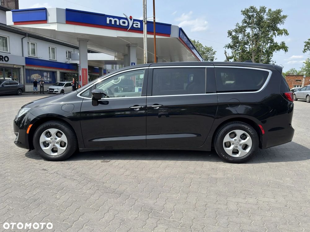 Chrysler Pacifica - 5