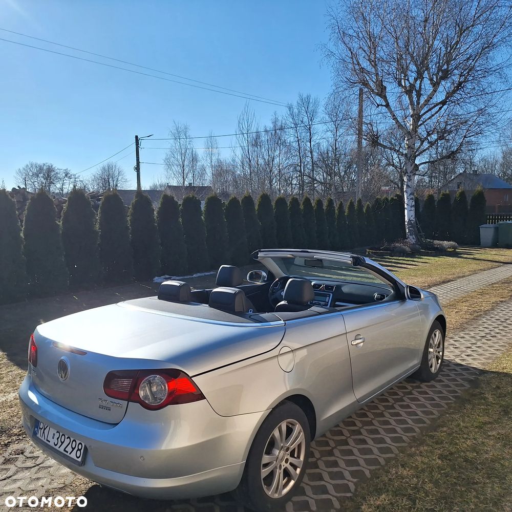 Volkswagen Eos 2.0 TDI DPF Exclusive - 4