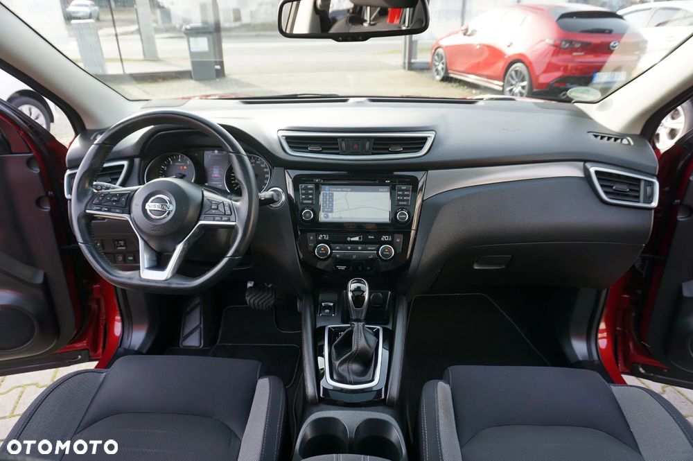 Nissan Qashqai 1.2 DIG-T N-Connecta Xtronic EU6 - 31