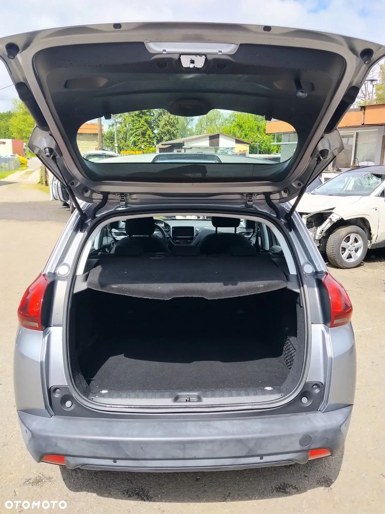 Peugeot 2008 1.2 Pure Tech Active S&S - 15