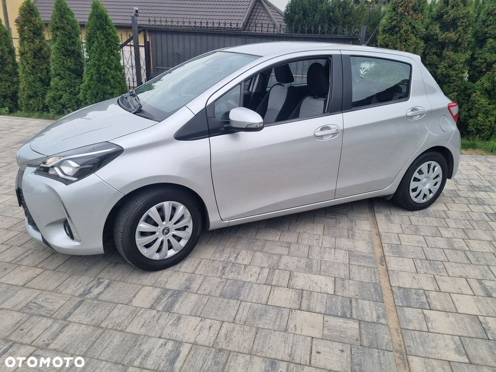 Toyota Yaris 1.5 Premium - 26