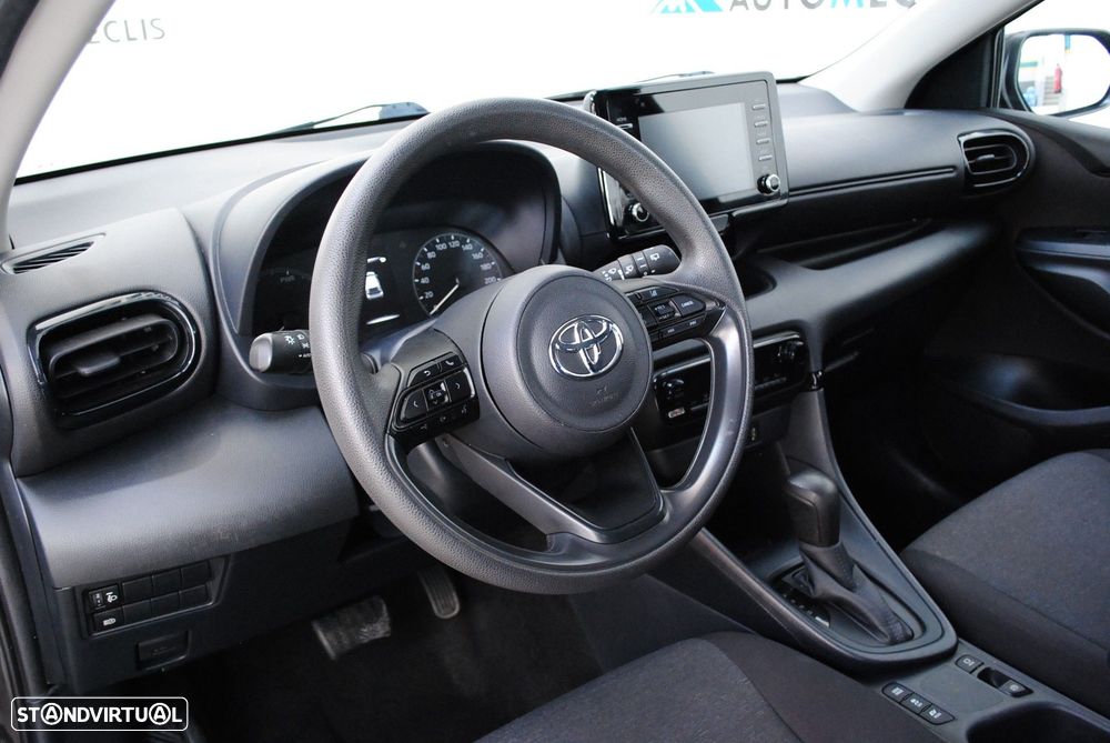 Toyota Yaris Cross 1.5 HDF Comfort Plus - 9