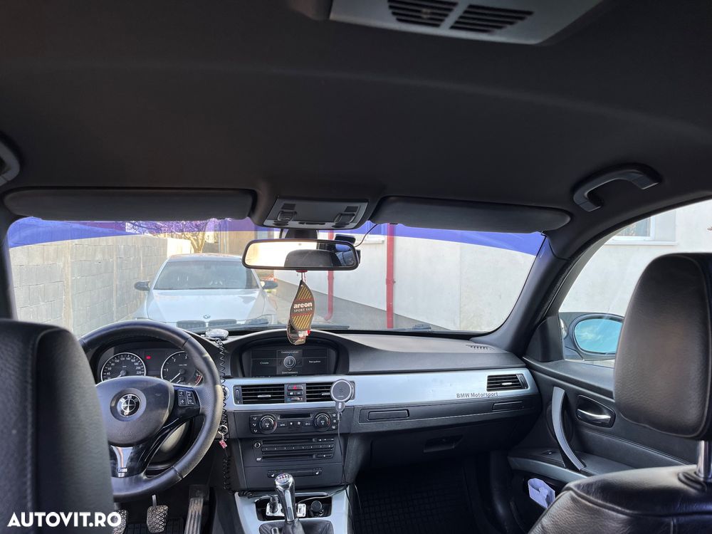 BMW Seria 3 320d - 8