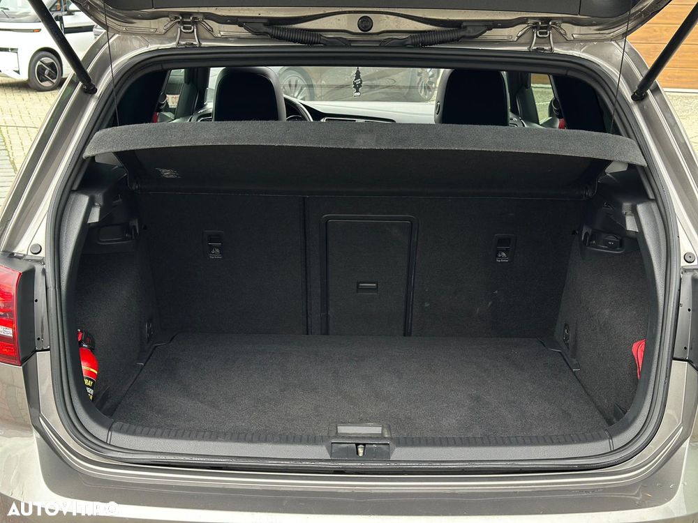 Volkswagen Golf GTD BlueMotion Technology - 38