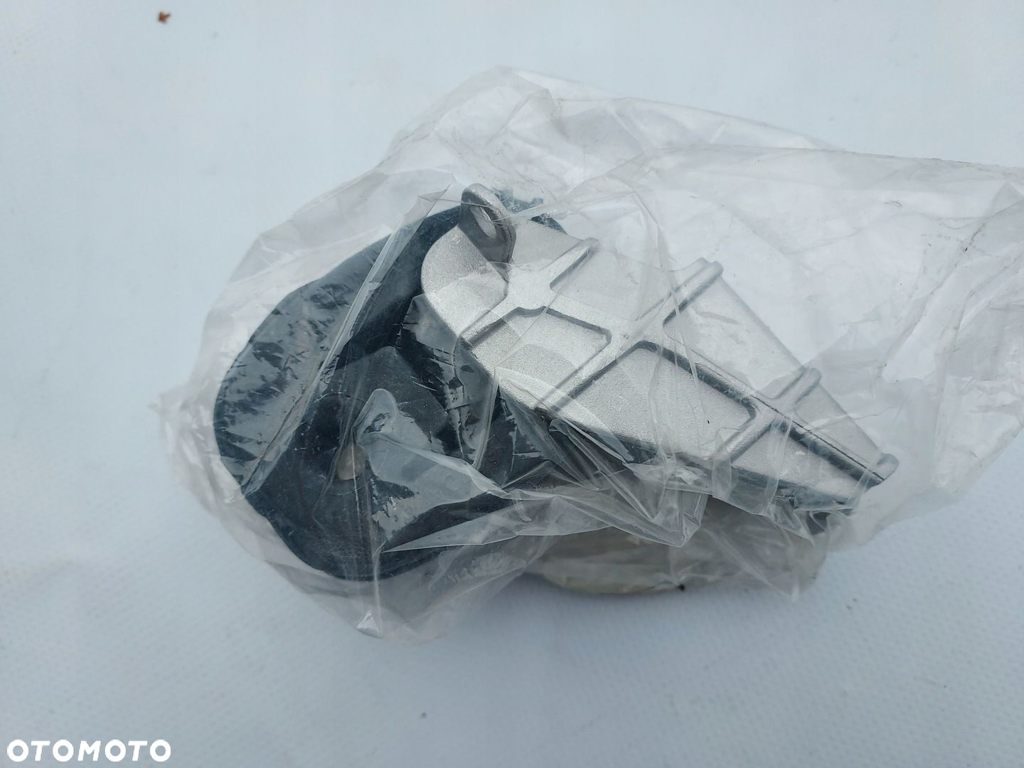 Uchwyt układu wydechowego VW Audi 5Q0253144M - 3