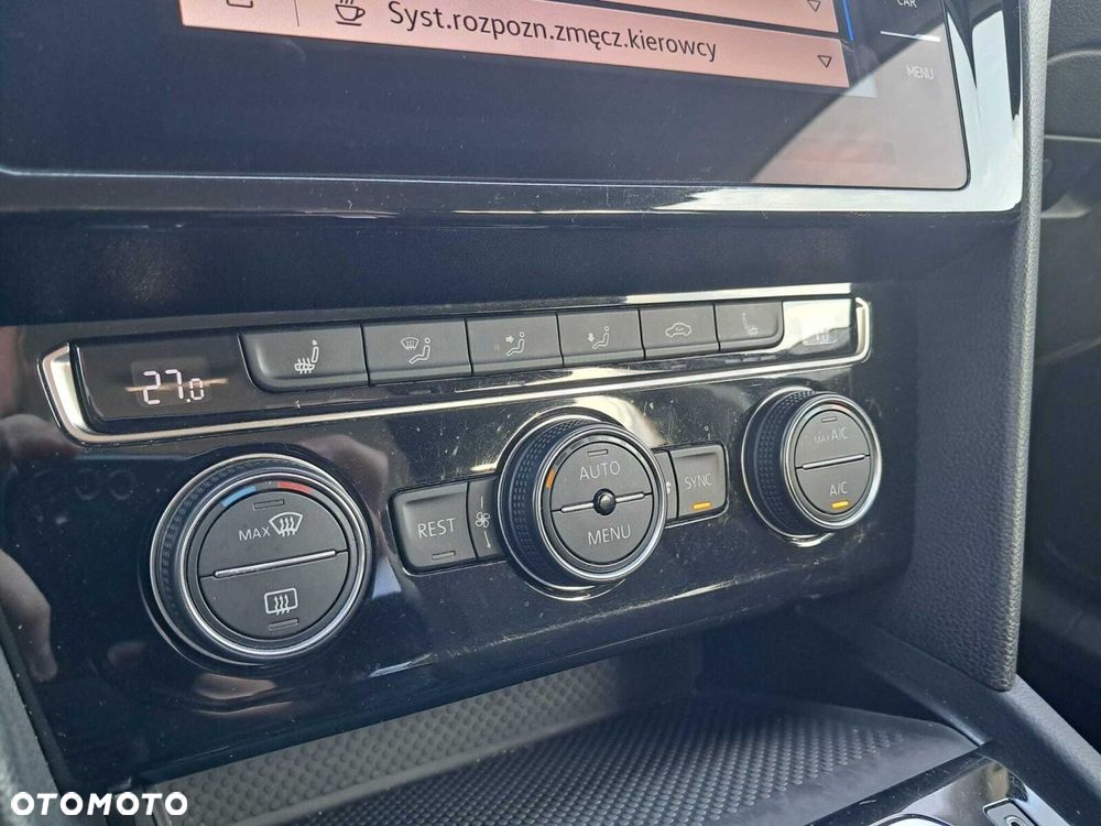 Volkswagen Passat Variant - 23