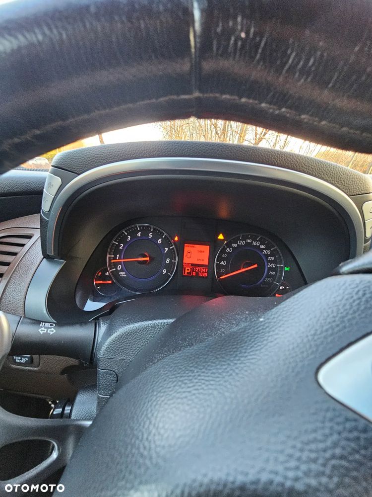 Infiniti FX - 9