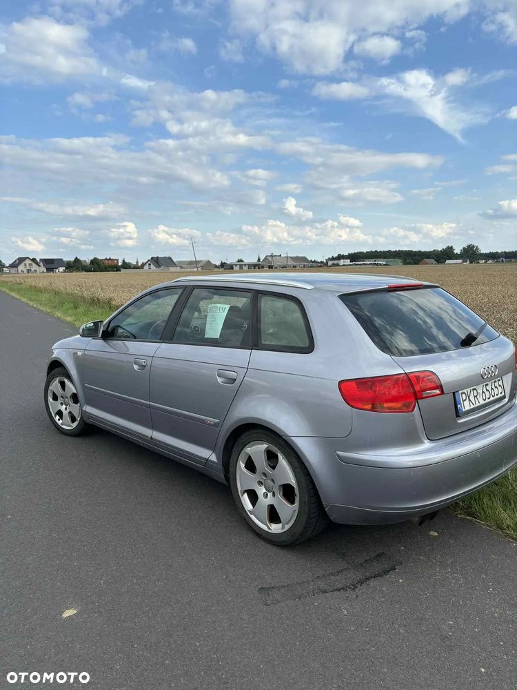 Audi A3 2.0 FSI Ambition - 2