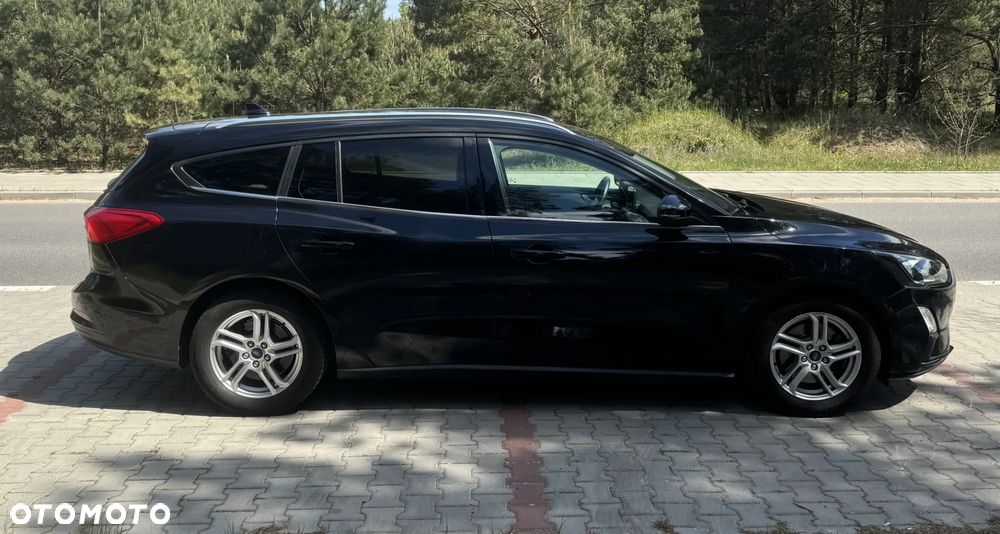 Ford Focus 1.0 EcoBoost Hybrid TITANIUM DESIGN - 9