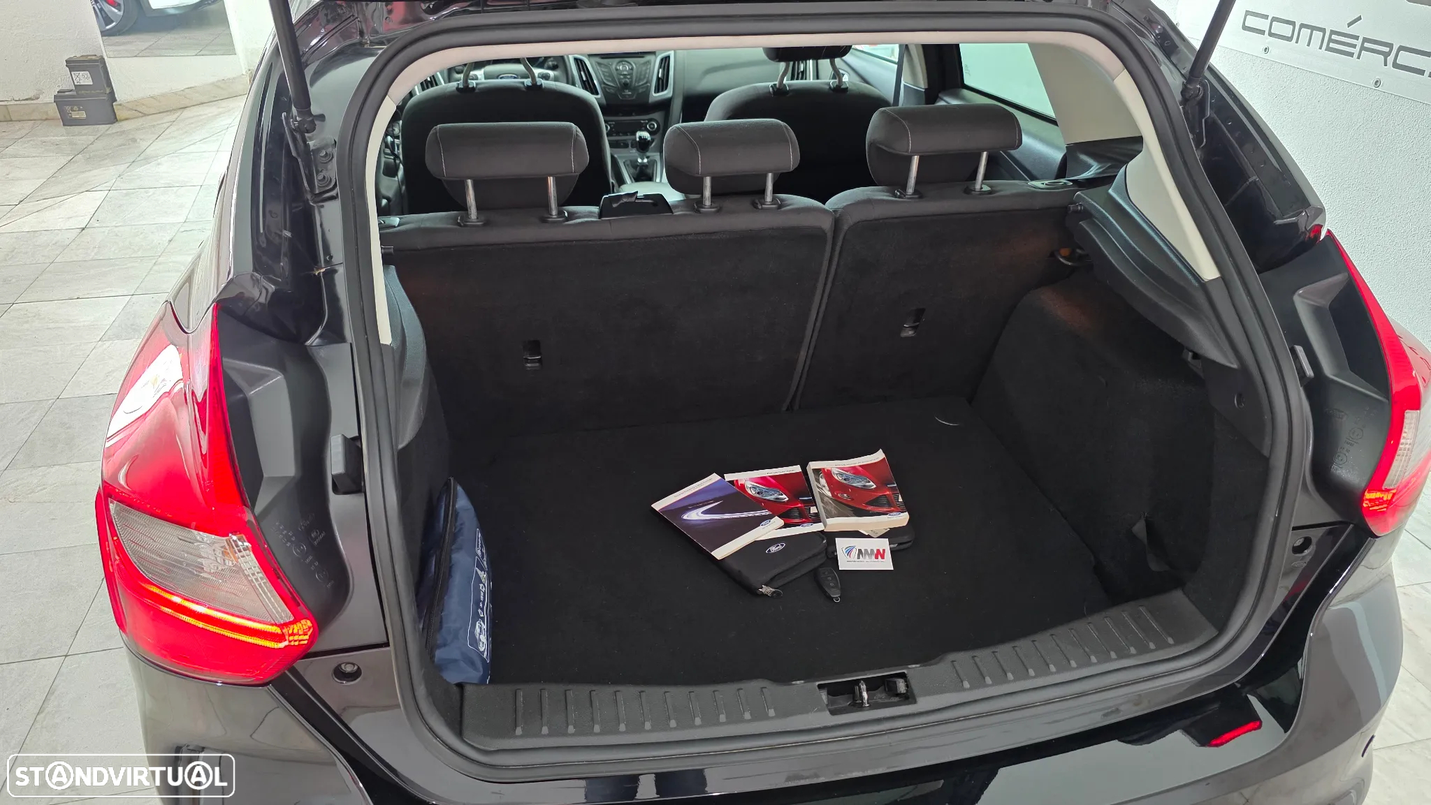 Ford Focus 1.0 SCTi Titanium - 36