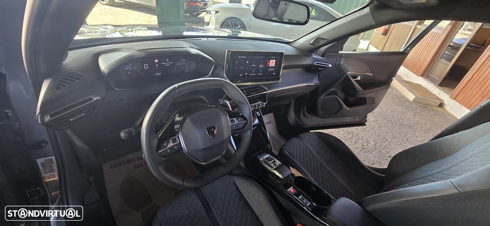 Peugeot 2008 Hybrid 136 e-DSC Allure - 13