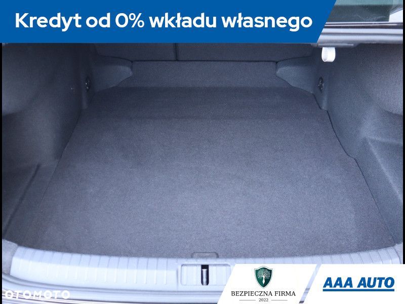 Volkswagen Passat - 13