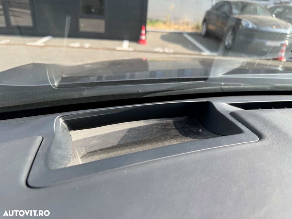 Lexus UX 300e Luxury Line - 16