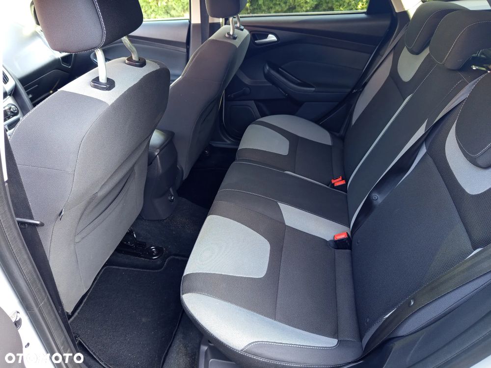 Ford Focus - 10