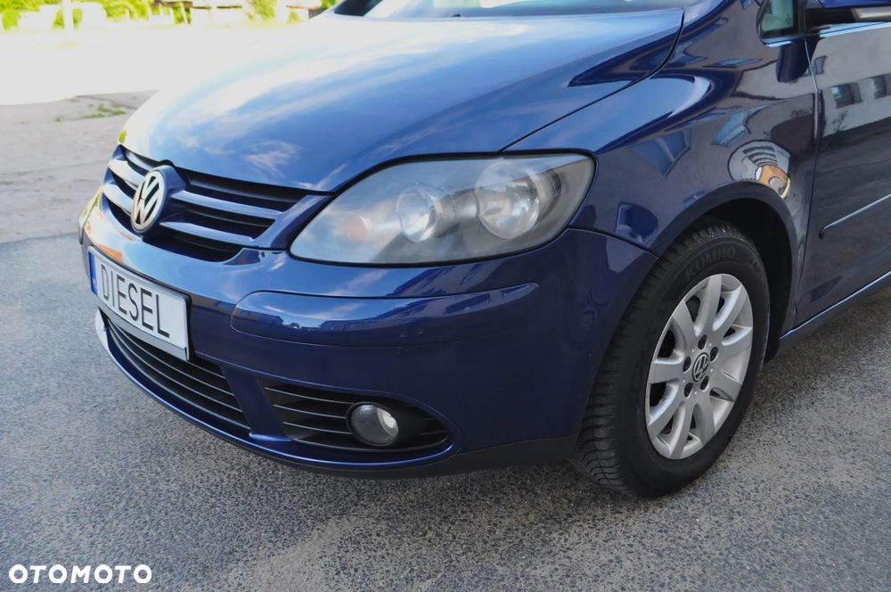 Volkswagen Golf Plus 2.0 TDI DPF Comfortline - 29