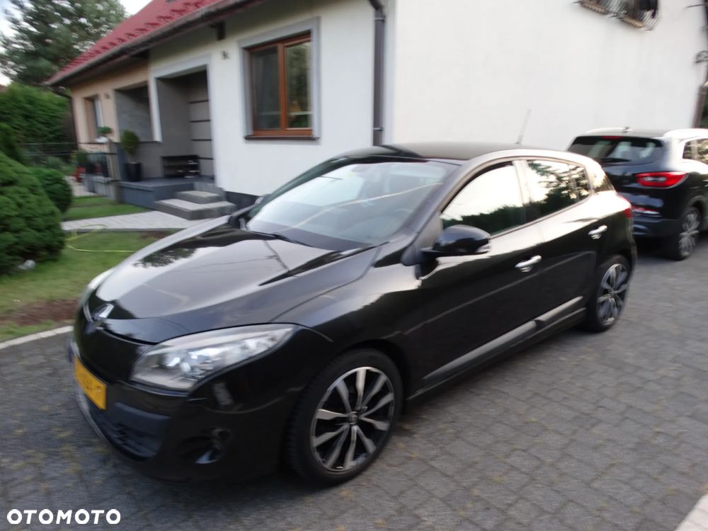 Renault Megane TCe 180 Dynamique - 8