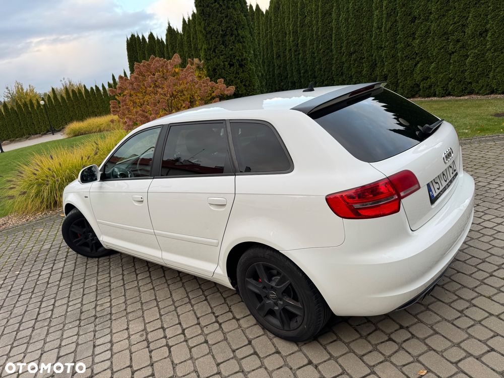 Audi A3 Sportback - 14